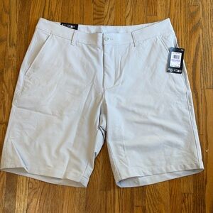 Under Armour Men's Flat Front Shorts - Light Gray